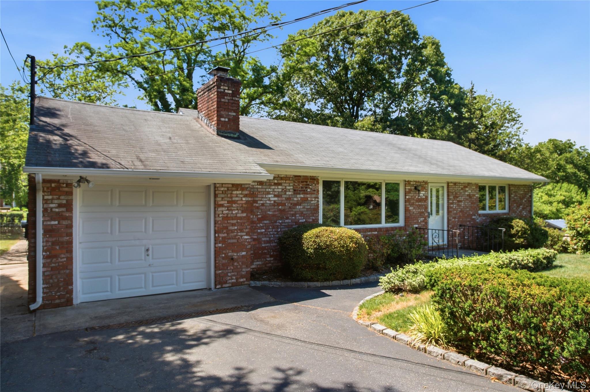 58 Juniper Road Kings Park, NY 11754 - Photo 4 of 33