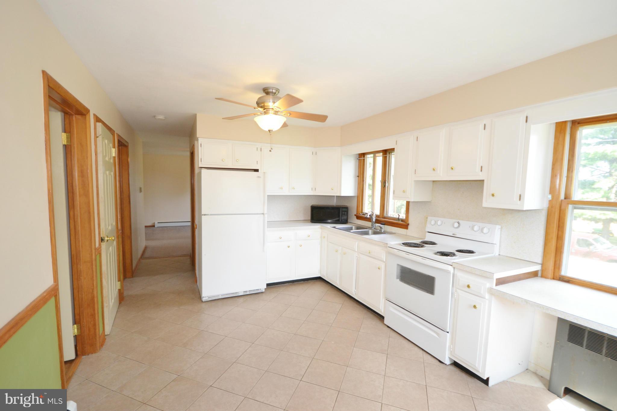 1031 Muller Road Westminster, MD 21157 - Photo 12 of 30 Spacious eat-in kitchen