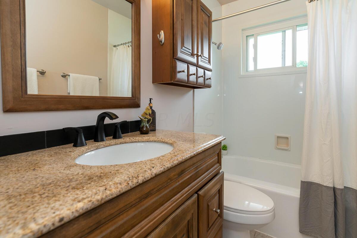 2519 Cranford Road Columbus, OH 43221 - Photo 16 of 37 2519 Cranford first floor bathroom