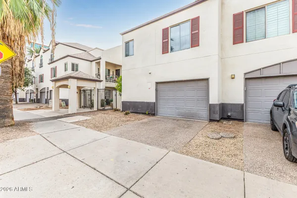 $390,000 | 100 East Fillmore Street, Unit 113, Phoenix, AZ 85004