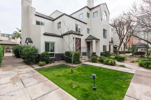 $390,000 | 100 East Fillmore Street, Unit 113, Phoenix, AZ 85004