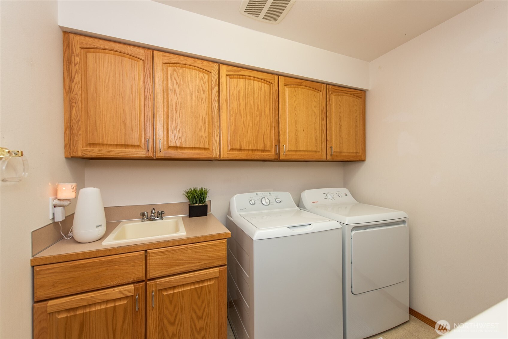 653 West Minstrel Road Sequim, WA 98382 - Photo 21 of 32