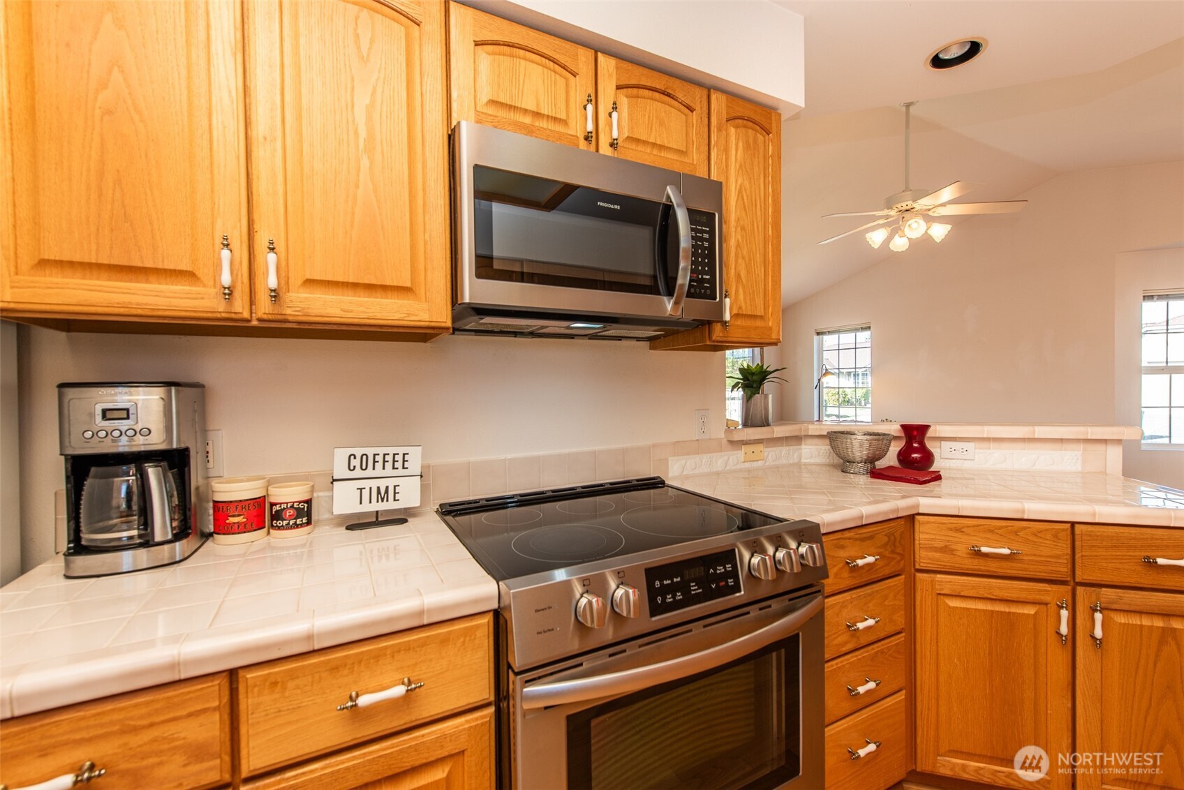 653 West Minstrel Road Sequim, WA 98382 - Photo 9 of 32