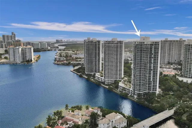 $1,000,000 | 4000 Island Boulevard, Unit 1007, Aventura, FL 33160