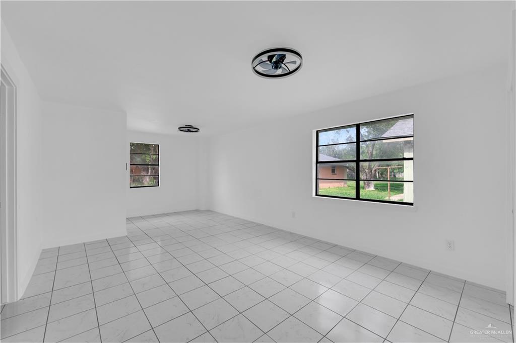 604 North Cesar Chavez Road Edinburg, TX 78542 - Photo 14 of 21