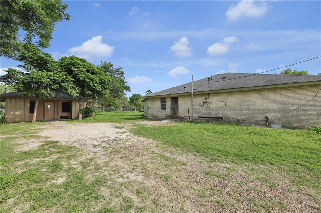 604 North Cesar Chavez Road Edinburg, TX 78542 - Photo 18 of 21
