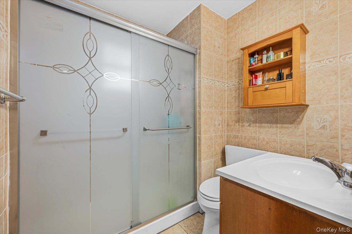 221-73 91st Road Queens, NY 11428 - Photo 8 of 33