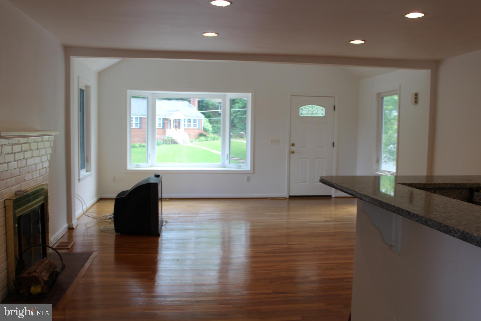 3712 Ridge Road Annandale, VA 22003 - Photo 8 of 22 Gallery Image 8