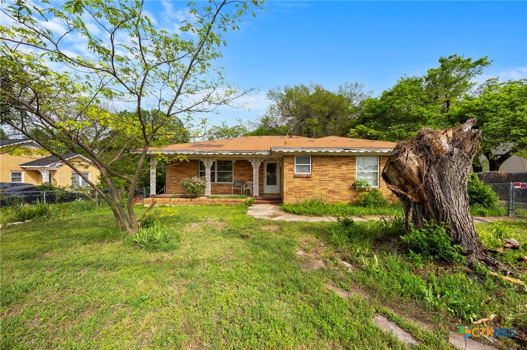 512 South Gray Street Killeen, TX 76541 - Photo 2 of 10