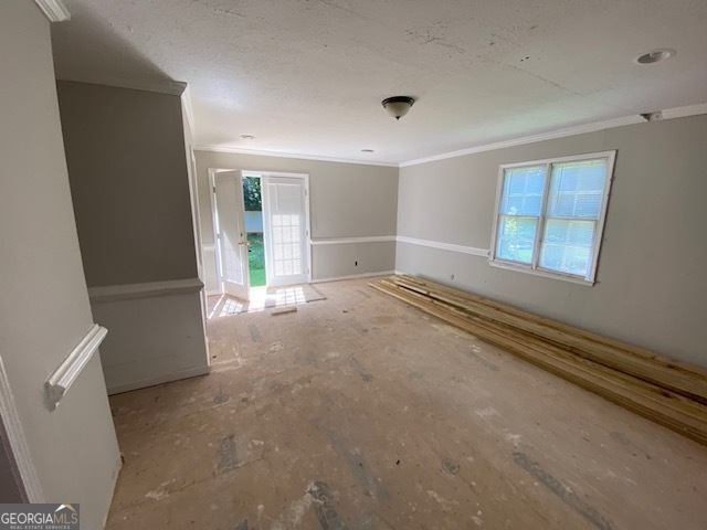 203 Farmbrook Parkway Stockbridge, GA 30281 - Photo 4 of 25 an empty room with windows