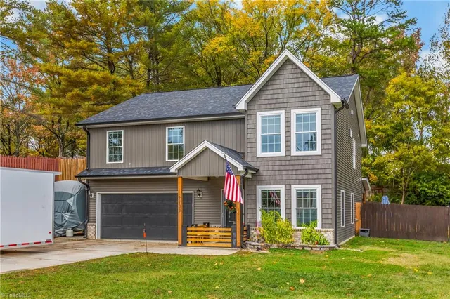 $449,900 | 2709 Farmbrook Road, Winston-Salem, NC 27103