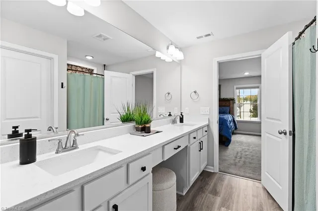 $449,900 | 2709 Farmbrook Road, Winston-Salem, NC 27103