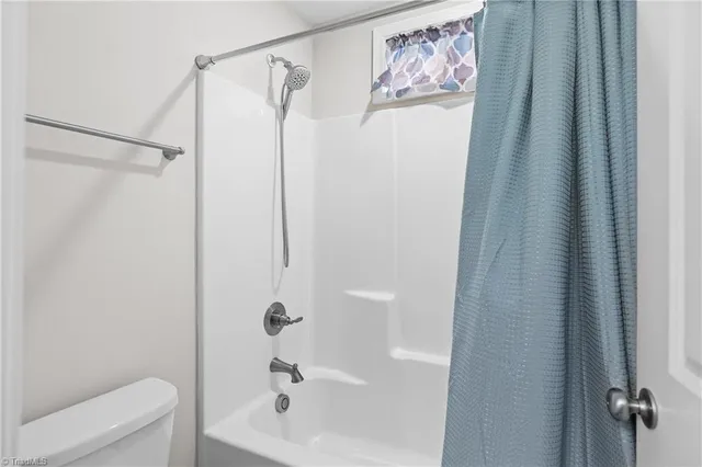 $449,900 | 2709 Farmbrook Road, Winston-Salem, NC 27103