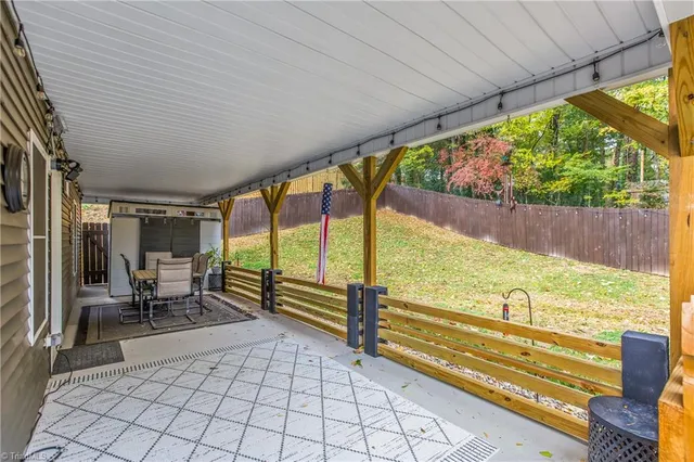 $439,900 | 2709 Farmbrook Road, Winston-Salem, NC 27103