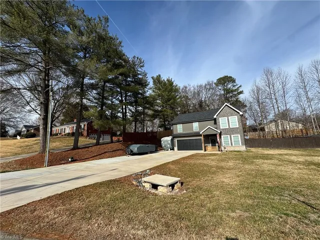 $449,900 | 2709 Farmbrook Road, Winston-Salem, NC 27103