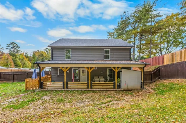 $449,900 | 2709 Farmbrook Road, Winston-Salem, NC 27103