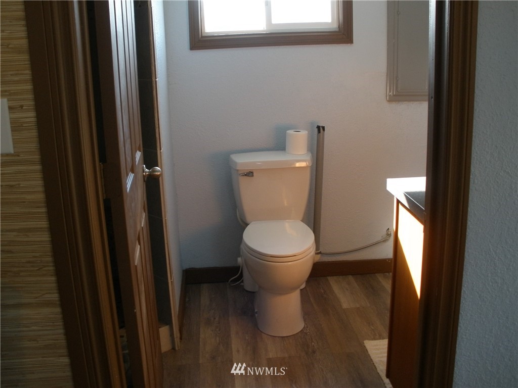 258 West Little Island Road Cathlamet, WA 98612 - Photo 16 of 23 Gallery Image 16
