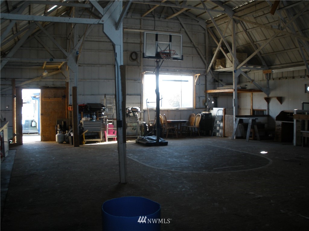 258 West Little Island Road Cathlamet, WA 98612 - Photo 7 of 23 Gallery Image 7
