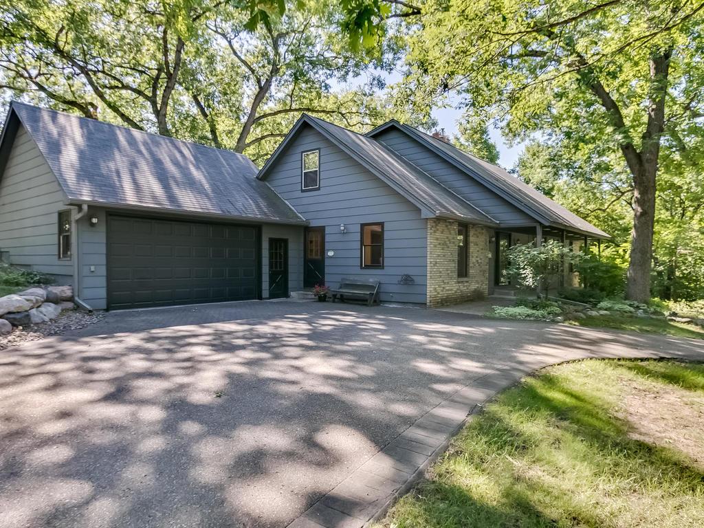 2623 Sylvan Road South Minnetonka, MN 55305 - Photo 2 of 32 Gallery Image 2