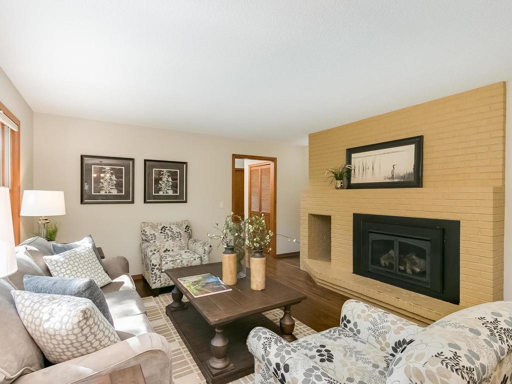 2623 Sylvan Road South Minnetonka, MN 55305 - Photo 8 of 32 Gallery Image 8