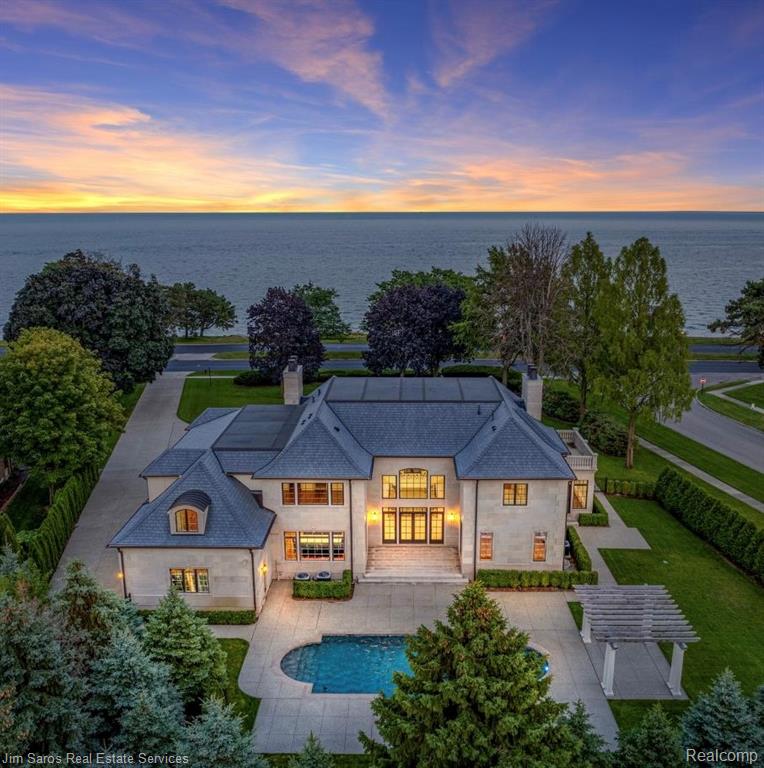 707 Lake Shore Road Grosse Pointe Shores, MI 48236 - Photo 2 of 45