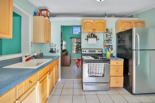 $400,000 | 425 Scooter Point, Geneva, FL 32732