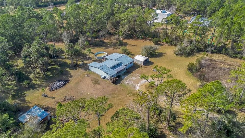 425 Scooter Point Geneva, FL 32732 - Photo 33 of 41 an aerial view of a house with a yard