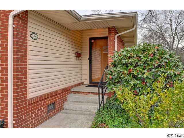 4426 Applegate Road Charlotte, NC 28209 - Photo 2 of 16