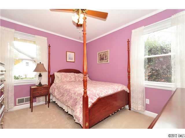 4426 Applegate Road Charlotte, NC 28209 - Photo 12 of 16