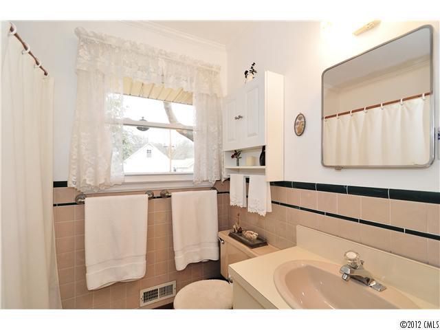 4426 Applegate Road Charlotte, NC 28209 - Photo 13 of 16