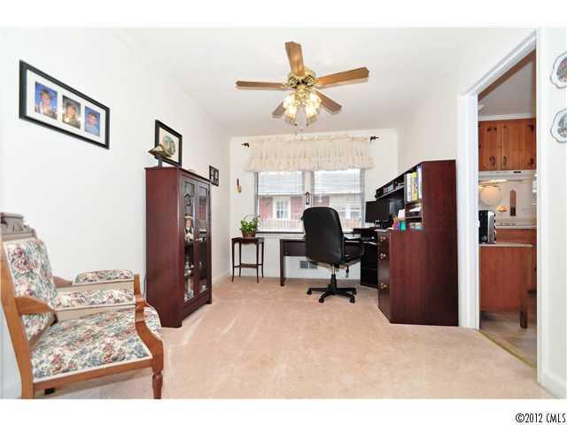 4426 Applegate Road Charlotte, NC 28209 - Photo 5 of 16