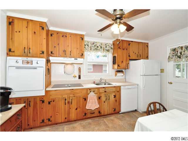 4426 Applegate Road Charlotte, NC 28209 - Photo 6 of 16