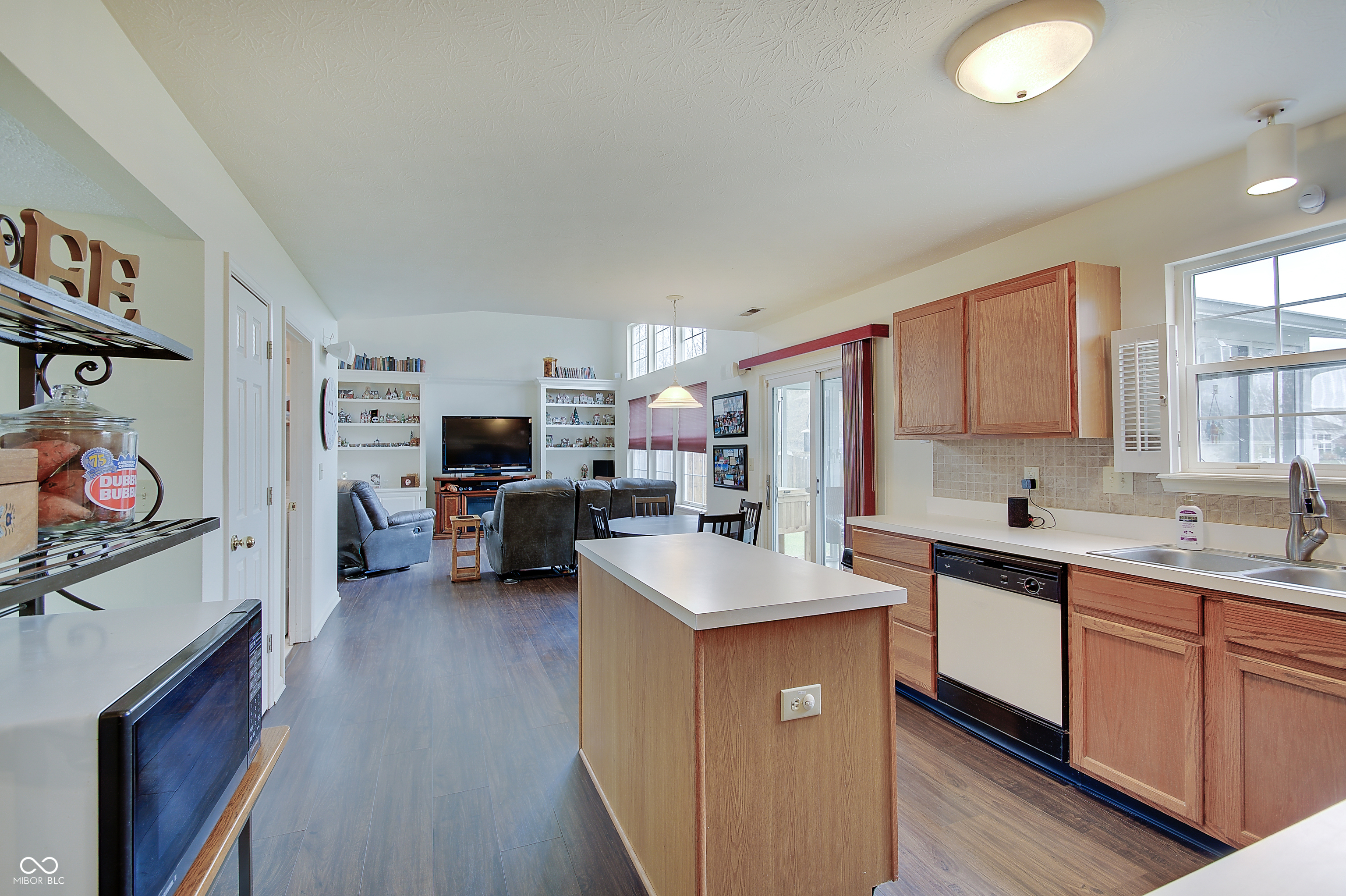 2109 Cross Willow Lane Indianapolis, IN 46239 - Photo 13 of 47