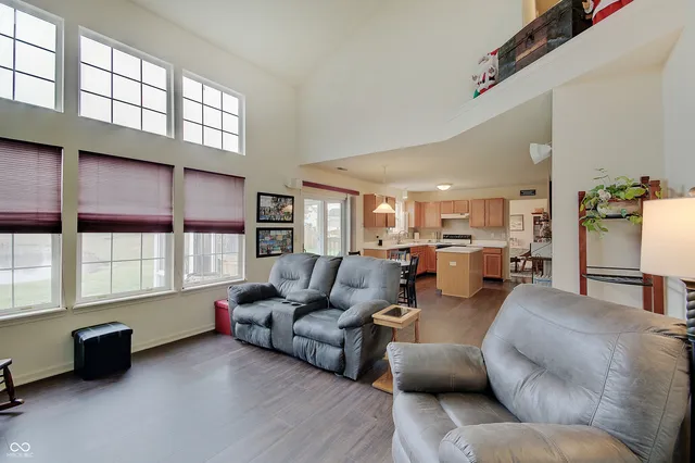 $279,900 | 2109 Cross Willow Lane, Indianapolis, IN 46239