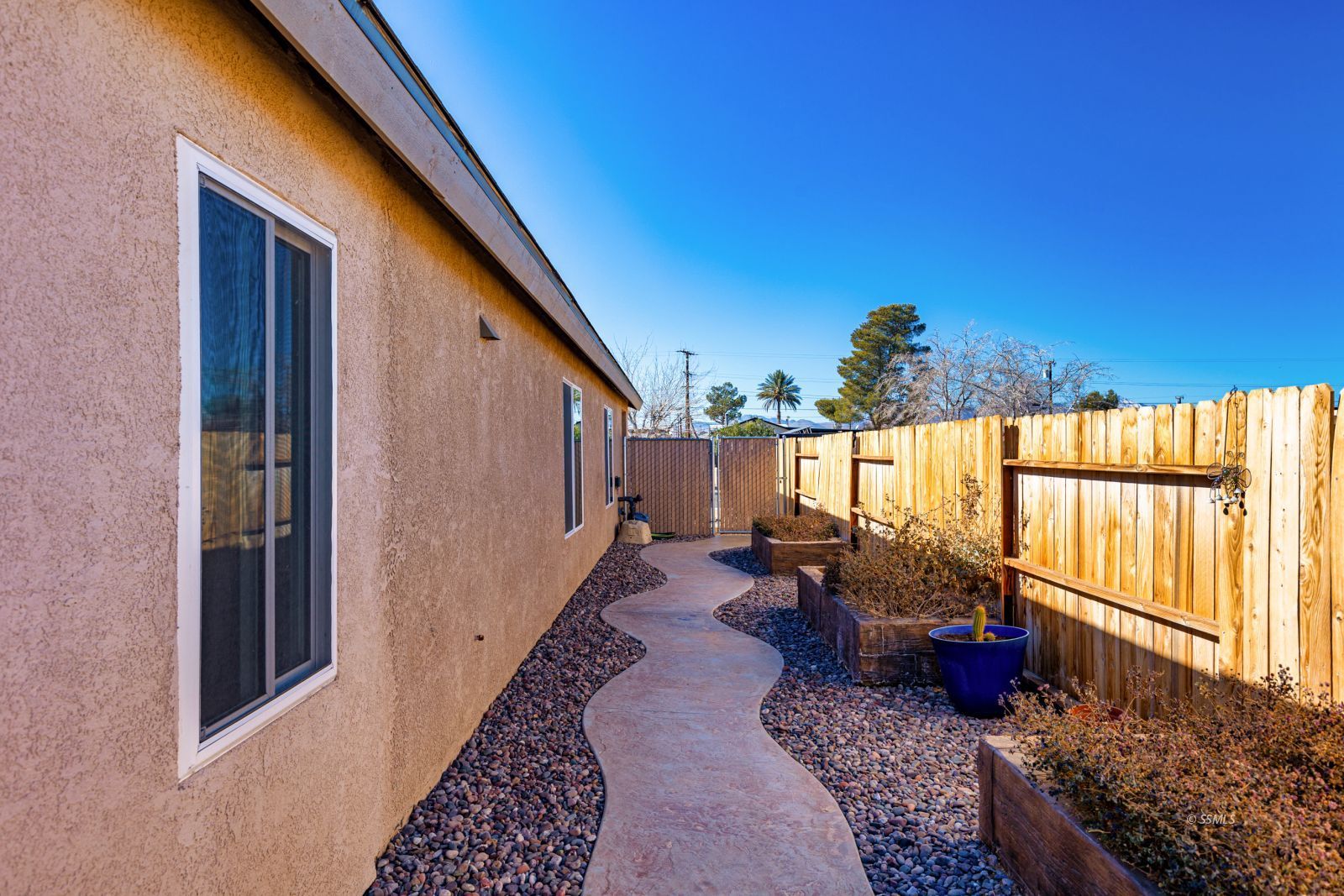 1200 South McCall Street Ridgecrest, CA 93555 - Photo 30 of 30 a house view with a garden space