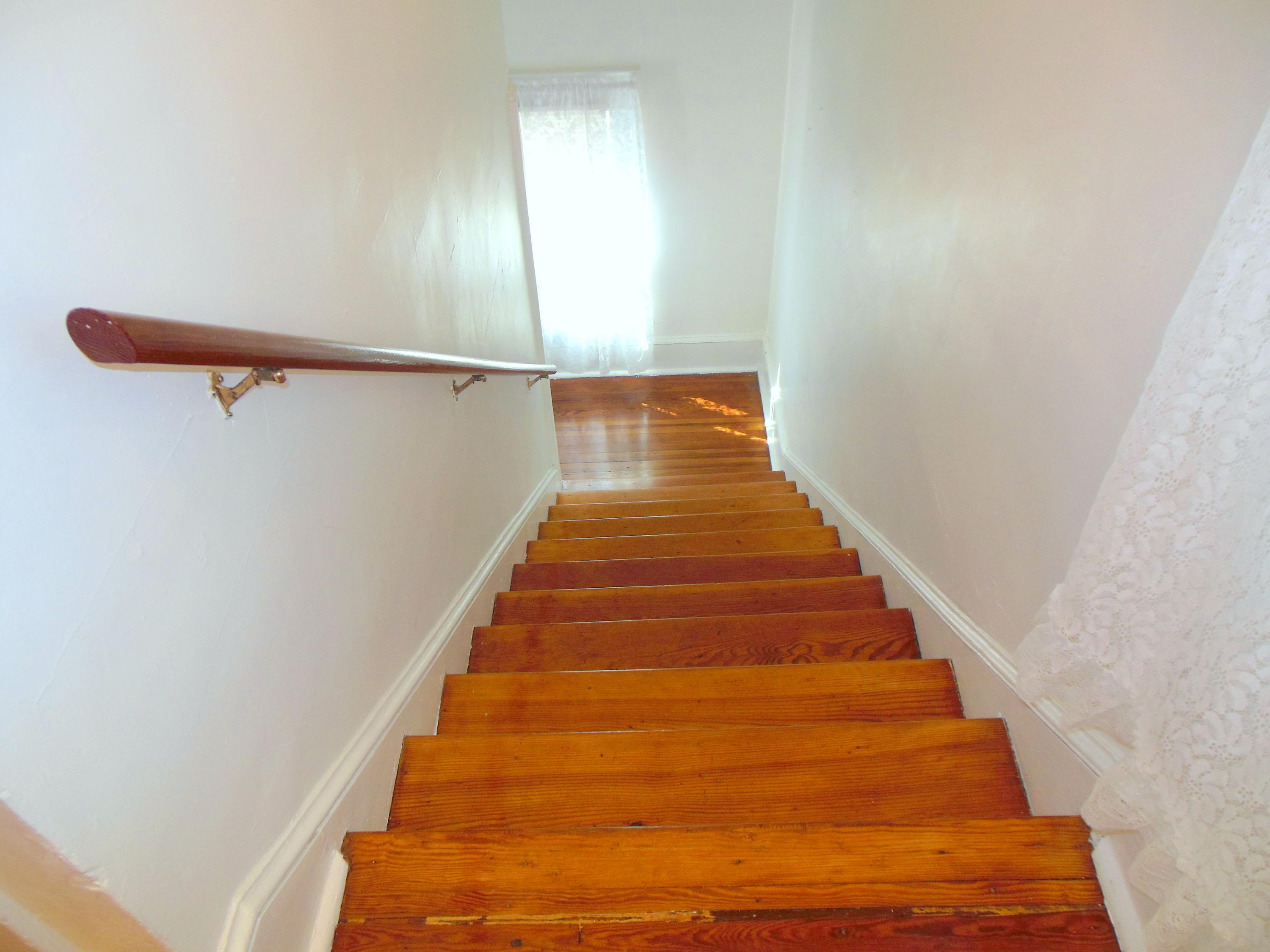 1209 Howbert Avenue Southwest Roanoke, VA 24015 - Photo 12 of 31 DSCN5837