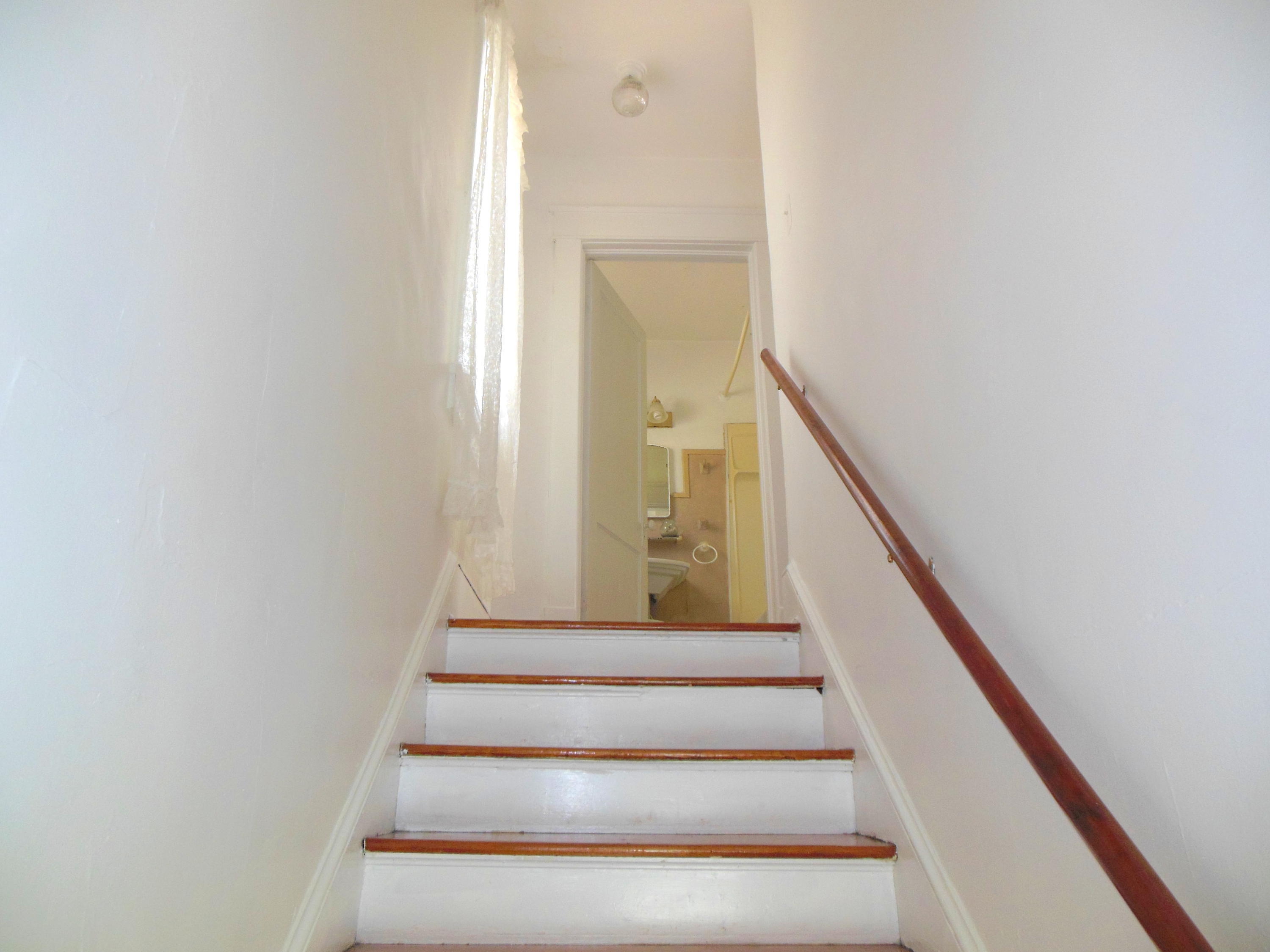 1209 Howbert Avenue Southwest Roanoke, VA 24015 - Photo 13 of 31 DSCN5835