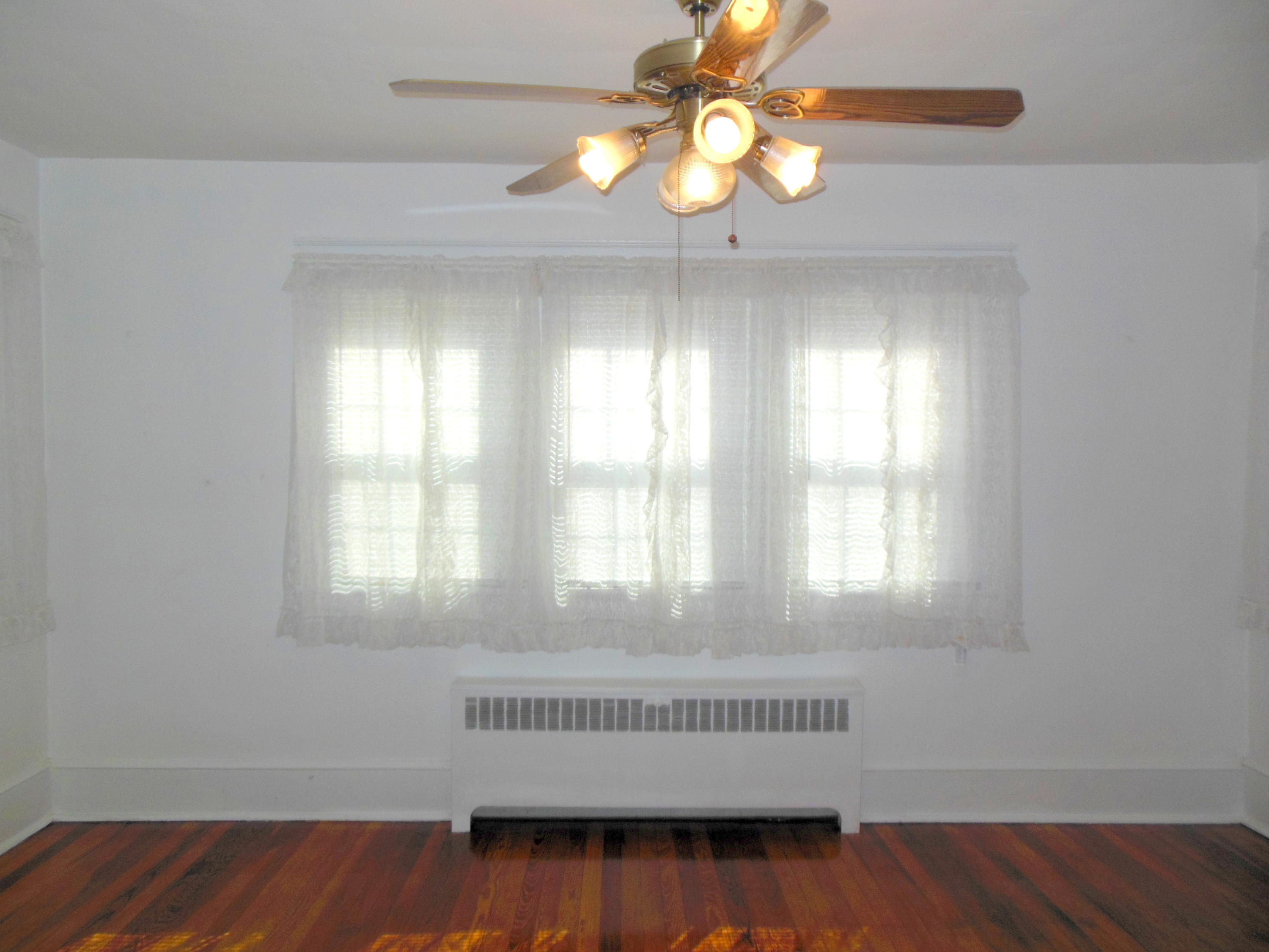 1209 Howbert Avenue Southwest Roanoke, VA 24015 - Photo 26 of 31 DSCN5851
