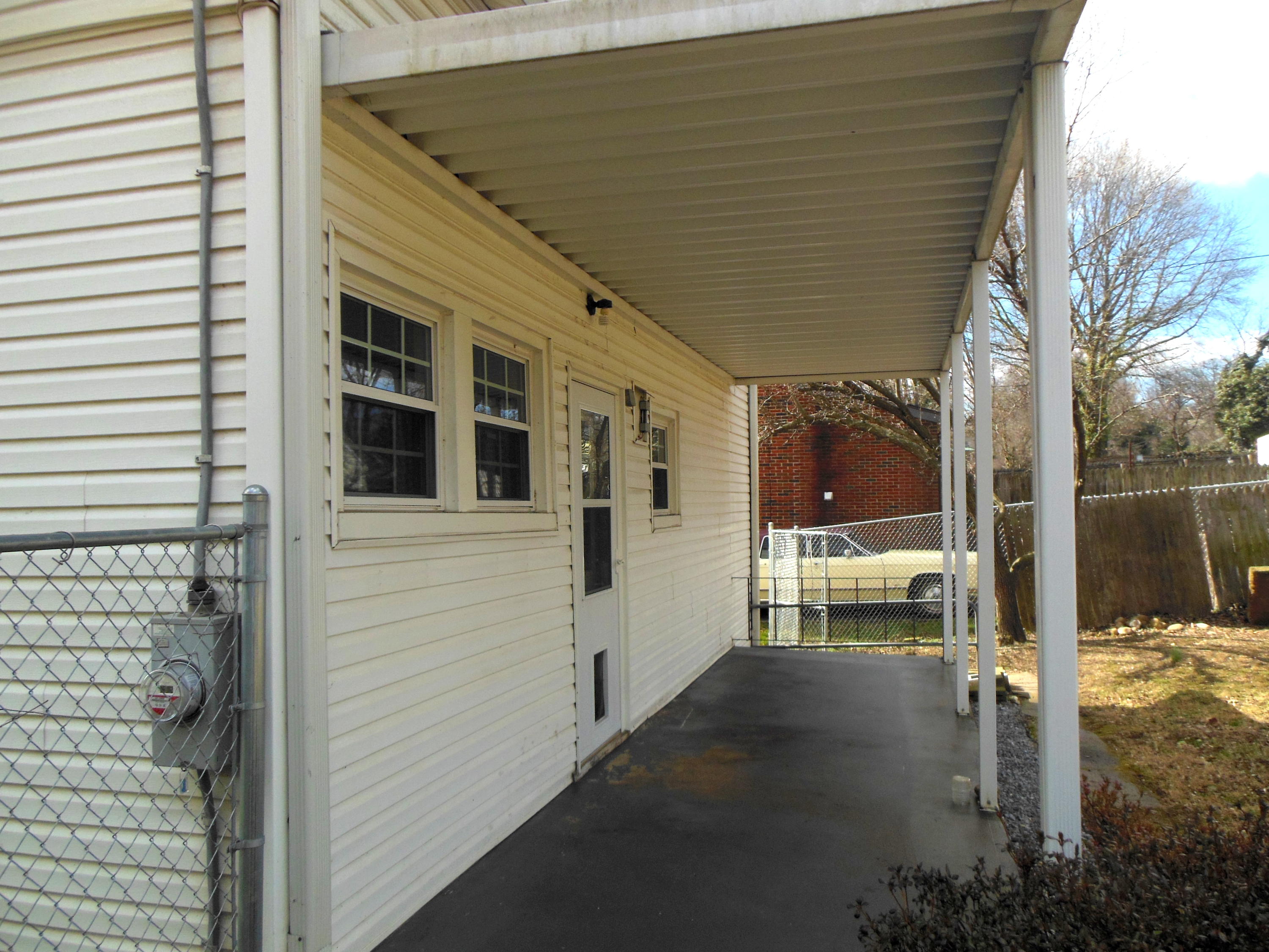 1209 Howbert Avenue Southwest Roanoke, VA 24015 - Photo 28 of 31 DSCN5820
