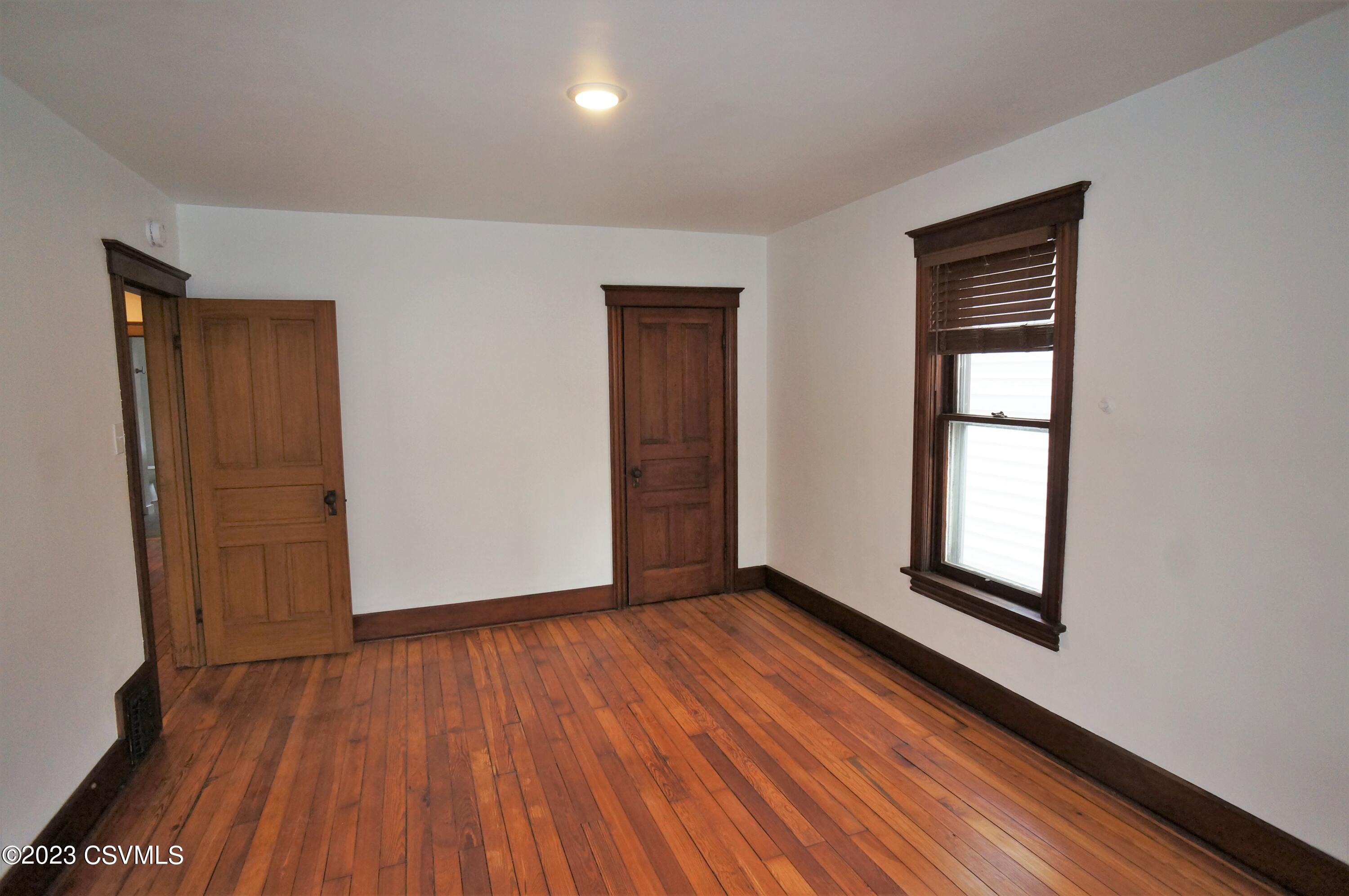 305 Walnut Street Milton, PA 17847 - Photo 12 of 22
