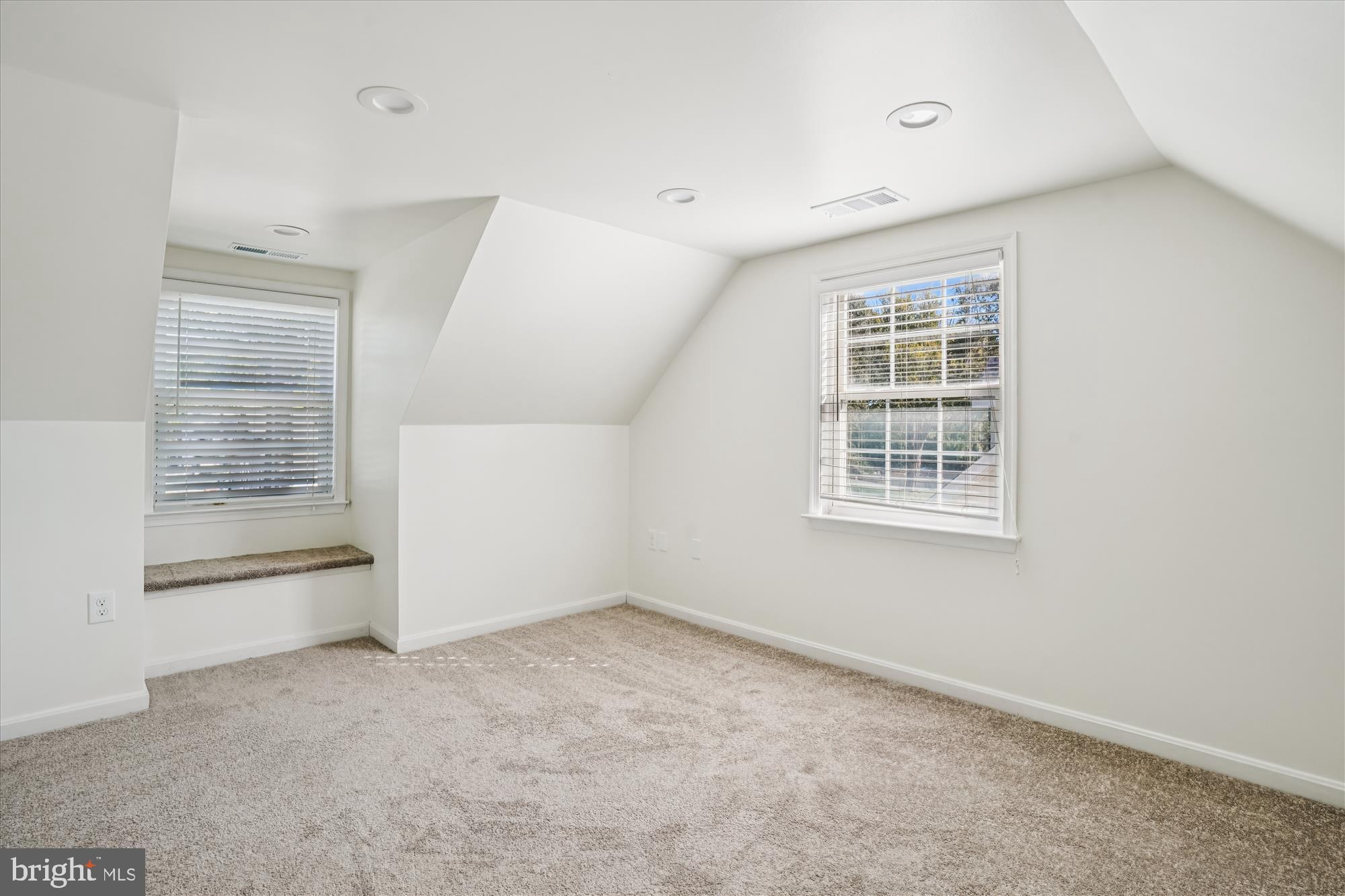 3831 8th Street North Beach, MD 20714 - Photo 11 of 37 an empty room with windows
