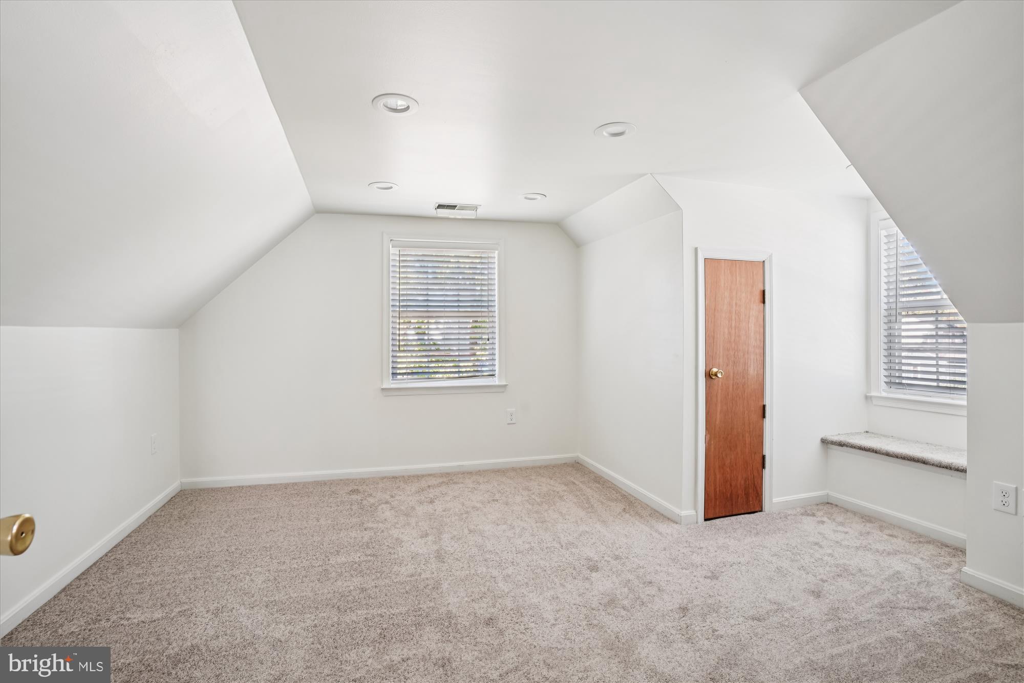 3831 8th Street North Beach, MD 20714 - Photo 13 of 37 an empty room with windows