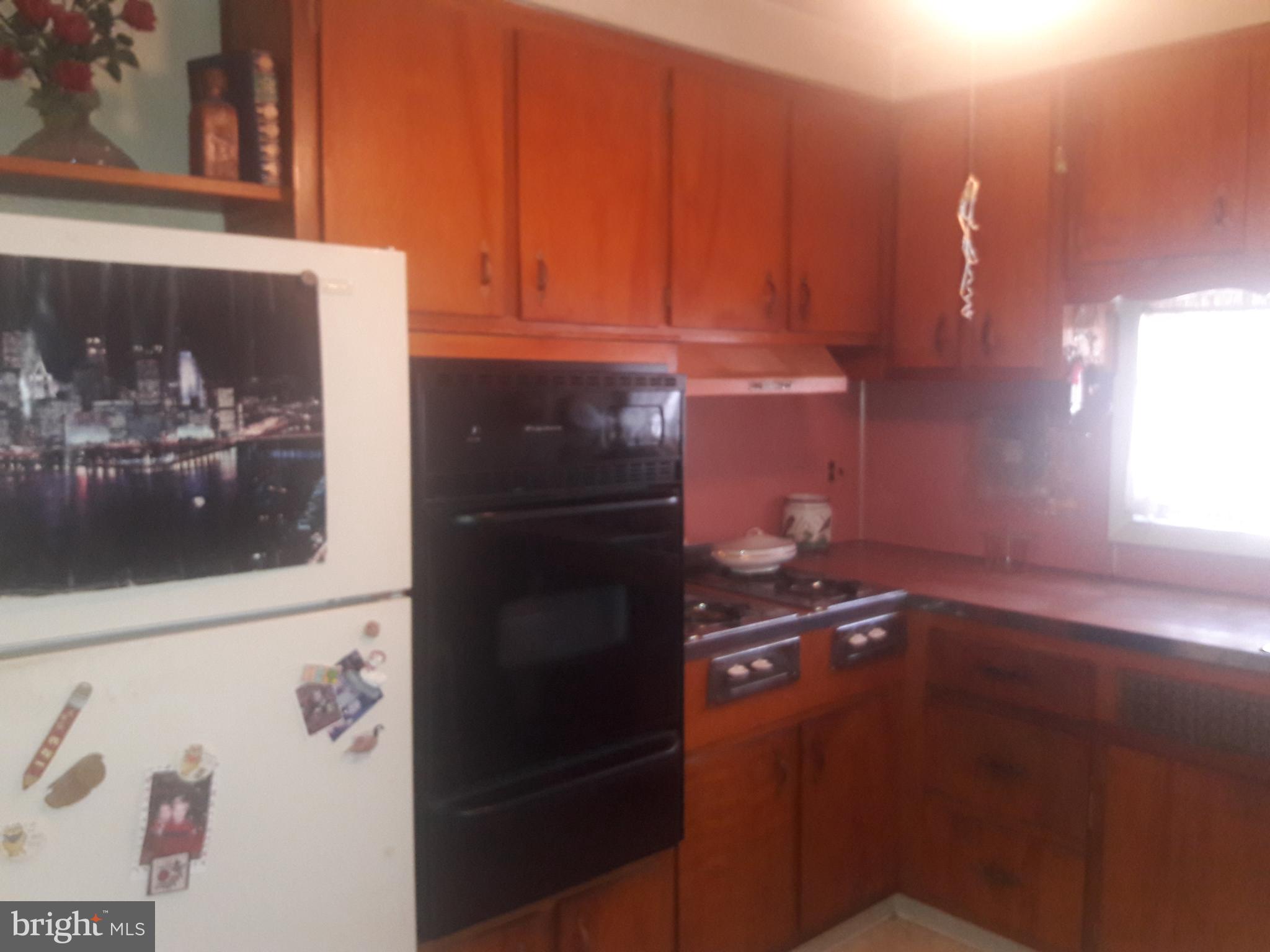 8933 Blue Grass Road Philadelphia, PA 19152 - Photo 8 of 15 Gallery Image 8
