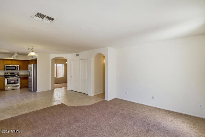 2534 West Red Fox Road Phoenix, AZ 85085 - Photo 11 of 24 Fam to kitchen