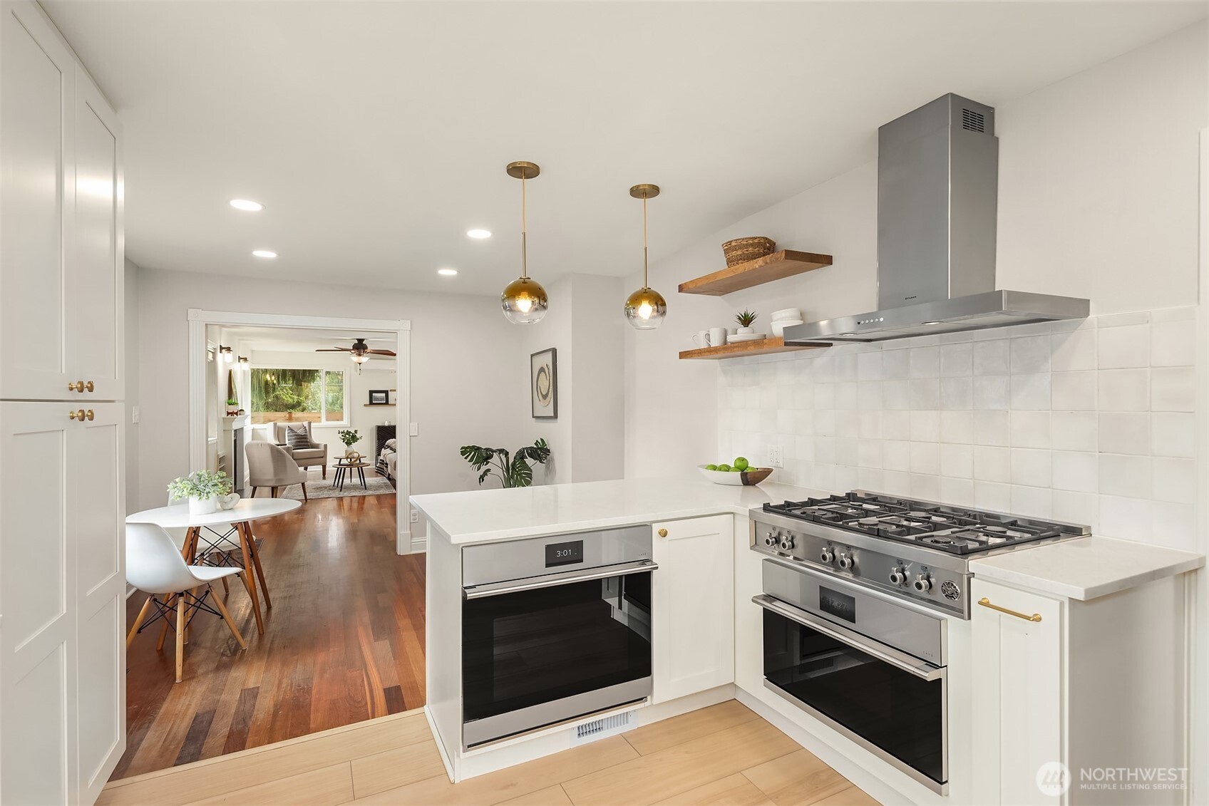 3604 Northeast 120th Street Seattle, WA 98125 - Photo 11 of 33