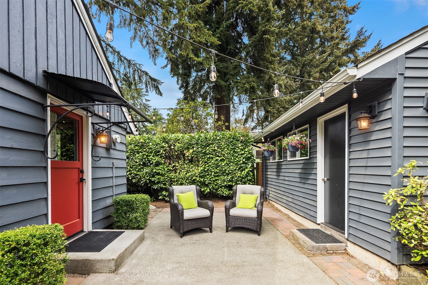 3604 Northeast 120th Street Seattle, WA 98125 - Photo 29 of 33