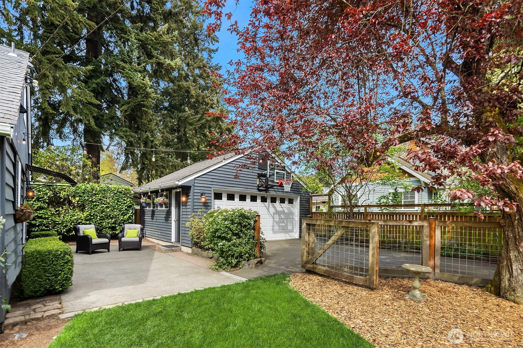 3604 Northeast 120th Street Seattle, WA 98125 - Photo 30 of 33