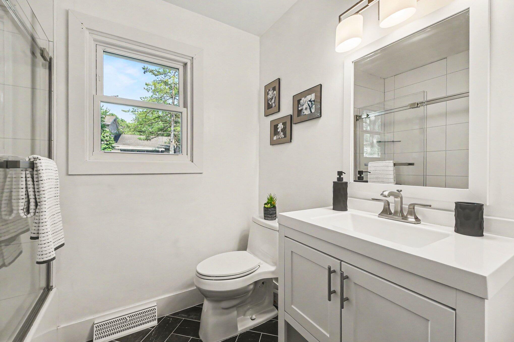 1701 Whitfield Road Southeast Grand Rapids, MI 49506 - Photo 12 of 22 020_file_7610