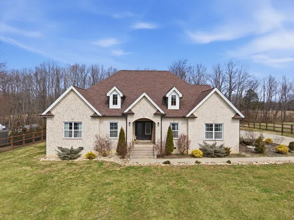 $720,000 | 124 Gettysburg Lane, Lafayette, TN 37083