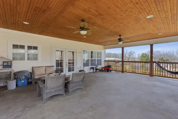 $720,000 | 124 Gettysburg Lane, Lafayette, TN 37083